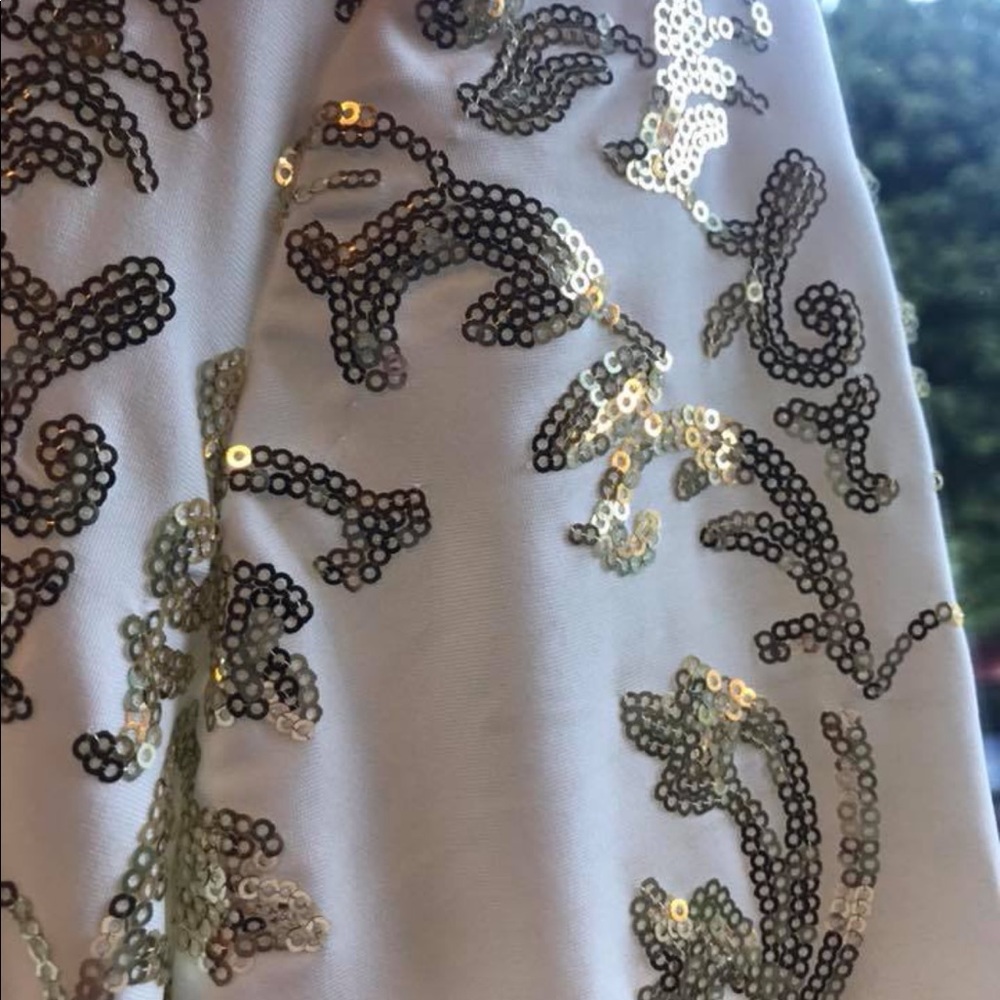 PROM DRESS ! - Picture 3 of 5